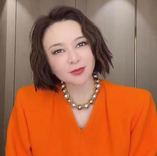 三大球女排四大新星：游晨欣有天赋，陈睿涵全面，热伊麦进攻太强