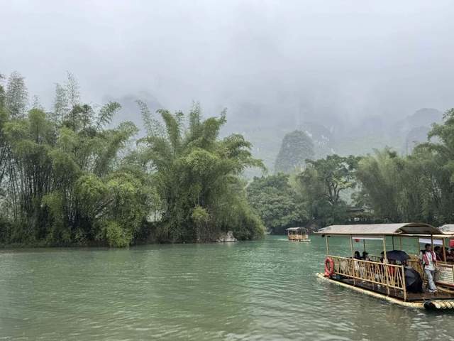 网红景区拦路收费，“吃相太难看”？